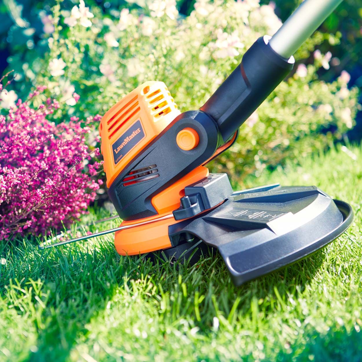 LawnMaster MX 24 37cm Lawnmower with 2 batteries and Grass Trimmer