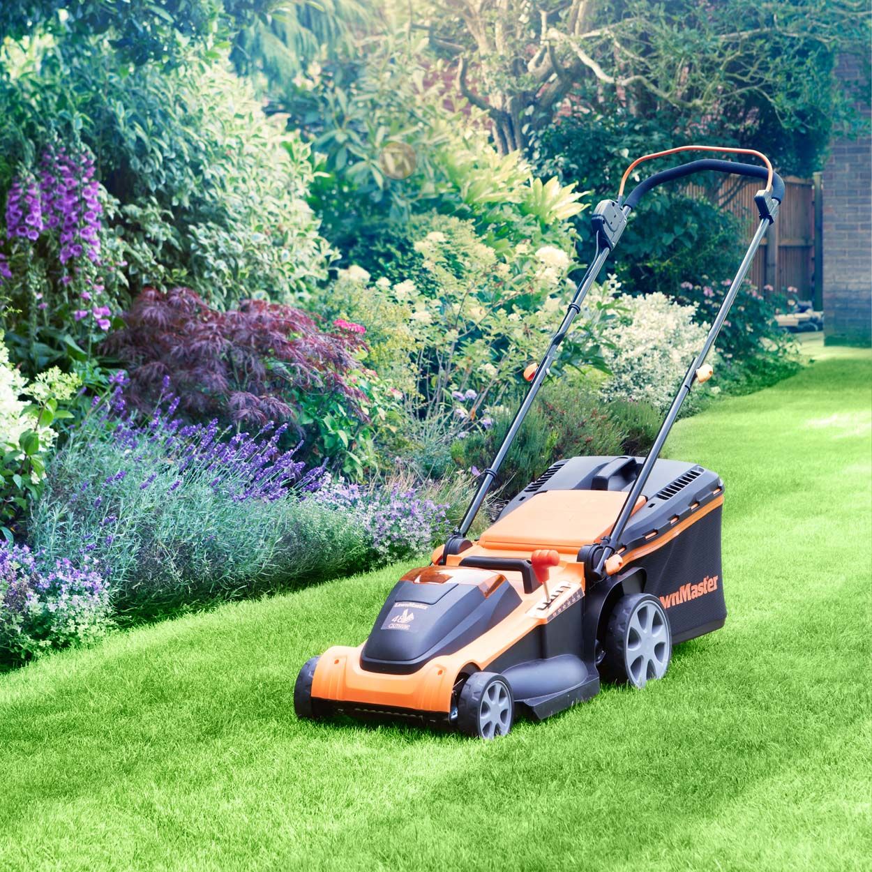 LawnMaster MX 24 41cm 48V Cordless Mower with 4 battery packs with 2 sets of batteries