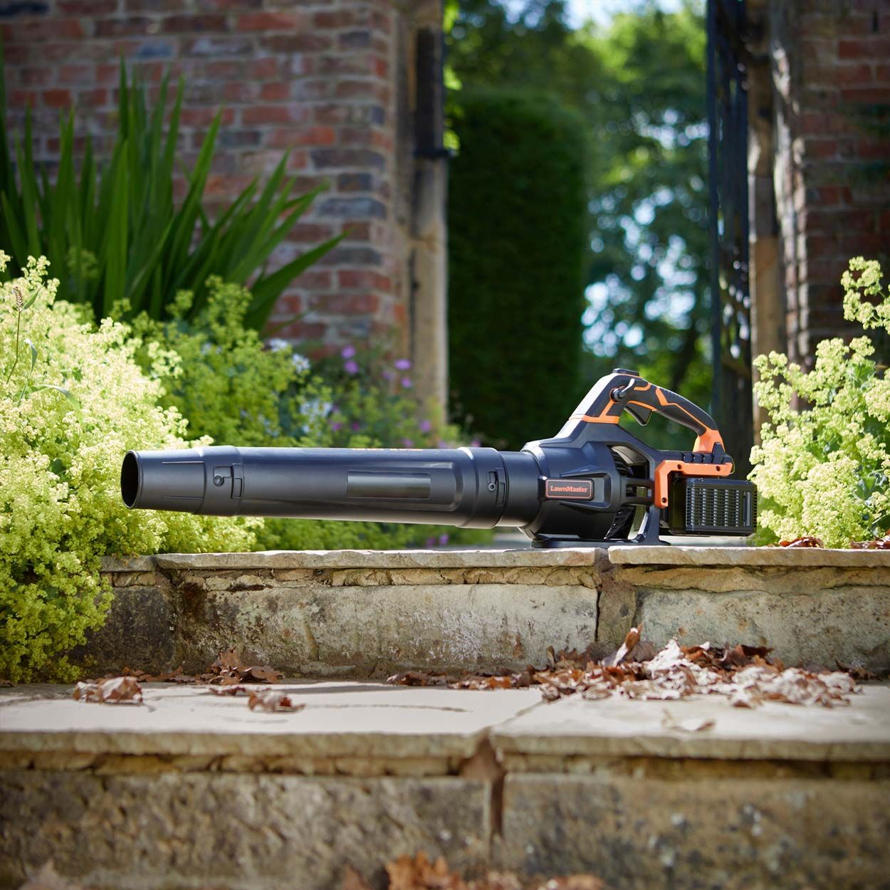 LawnMaster 48V Cordless Axial Leaf Blower