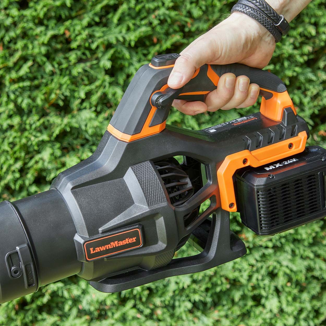 LawnMaster 48V Cordless Axial Leaf Blower