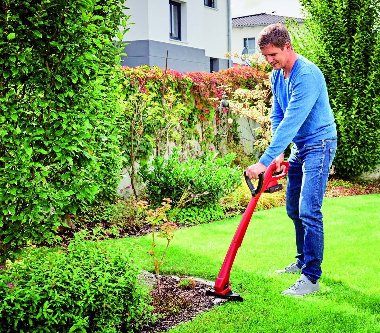 PXC18V Cordless Grass Trimmer,24cm Cut Wdt 1x1.5Ah