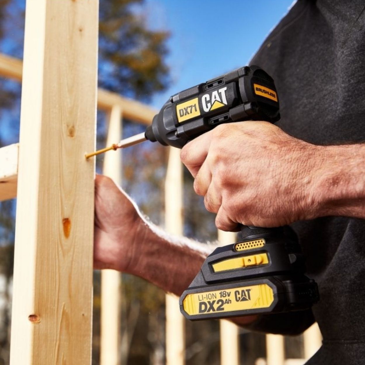 Cat Drill Driver DX11 Brushless 18V 2 x 2.0Ah