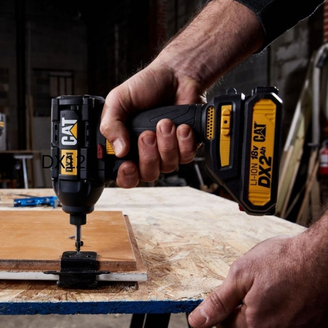 Cat Hammer Drill & Impact Driver Kit 18V 2 x 2.0Ah