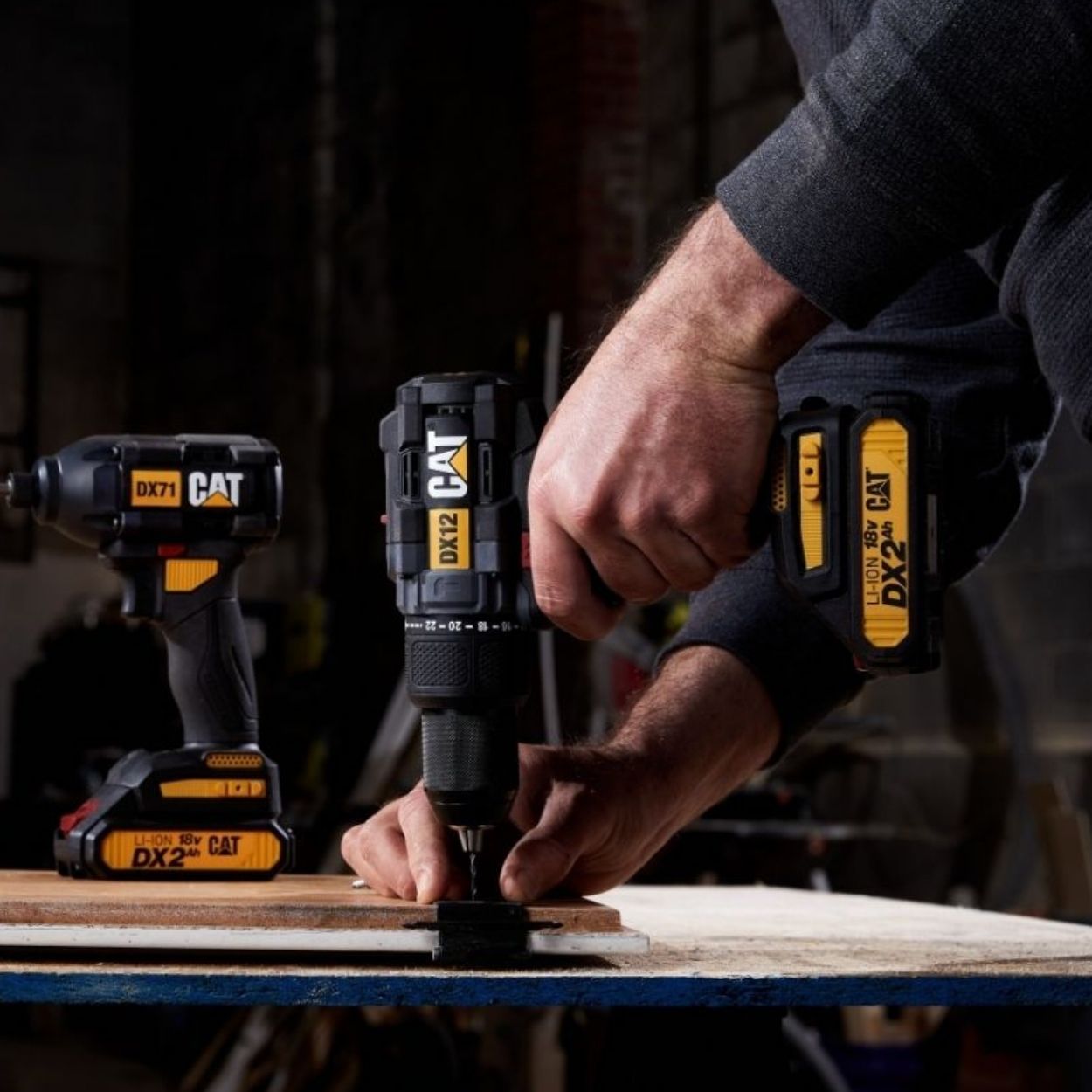 Cat Hammer Drill & Impact Driver Kit 18V 2 x 2.0Ah