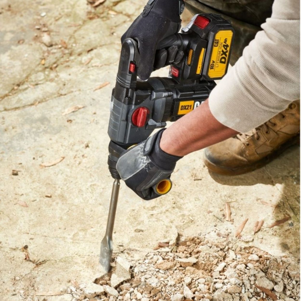 Cat SDS Rotary Hammer DX21 Brushless 18V 2 x 4.0Ah