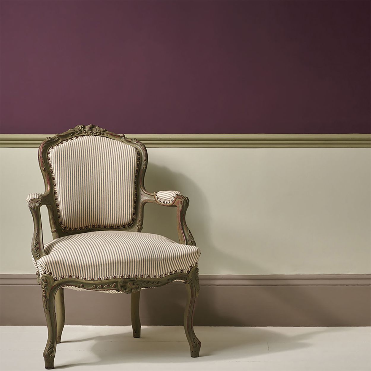 Annie Sloan Wall Paint Tyrian Plum 2.5lt