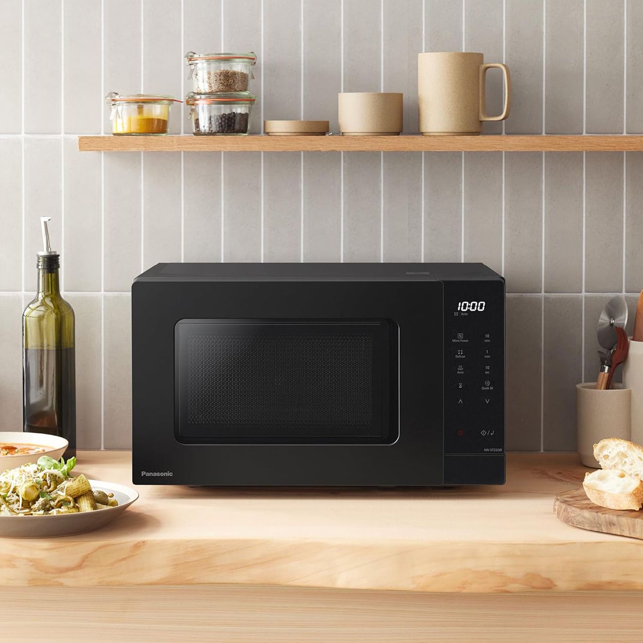 Panasonic Compact Solo Microwave Black