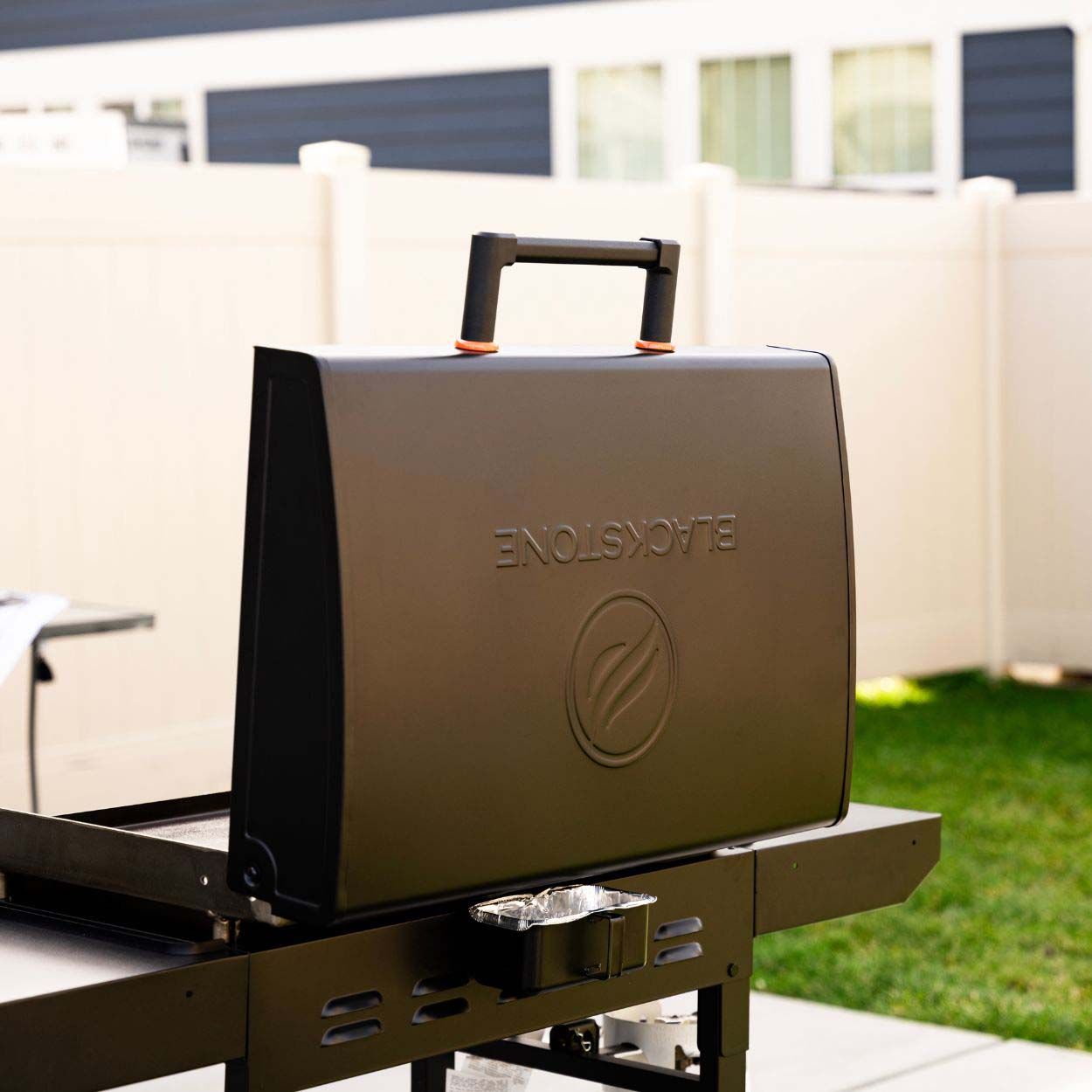 Blackstone 28 Inch Omnivore Blackout Cooking Station With Hood