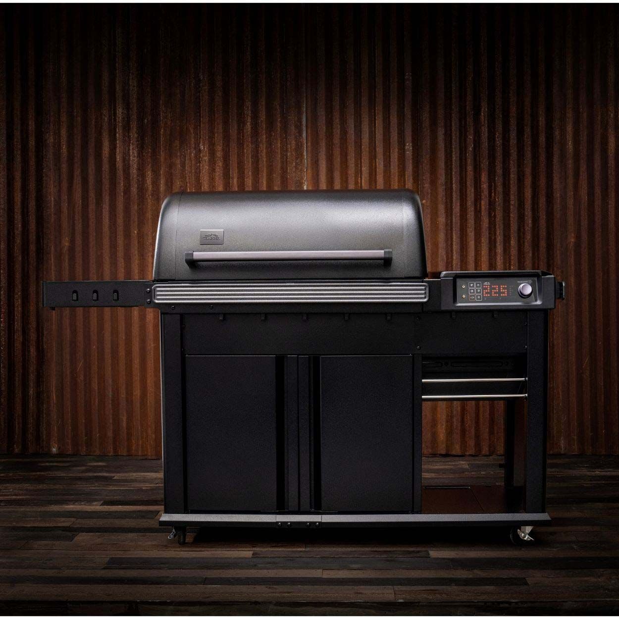 Traeger Woodridge Elite Wood Pellet Grill