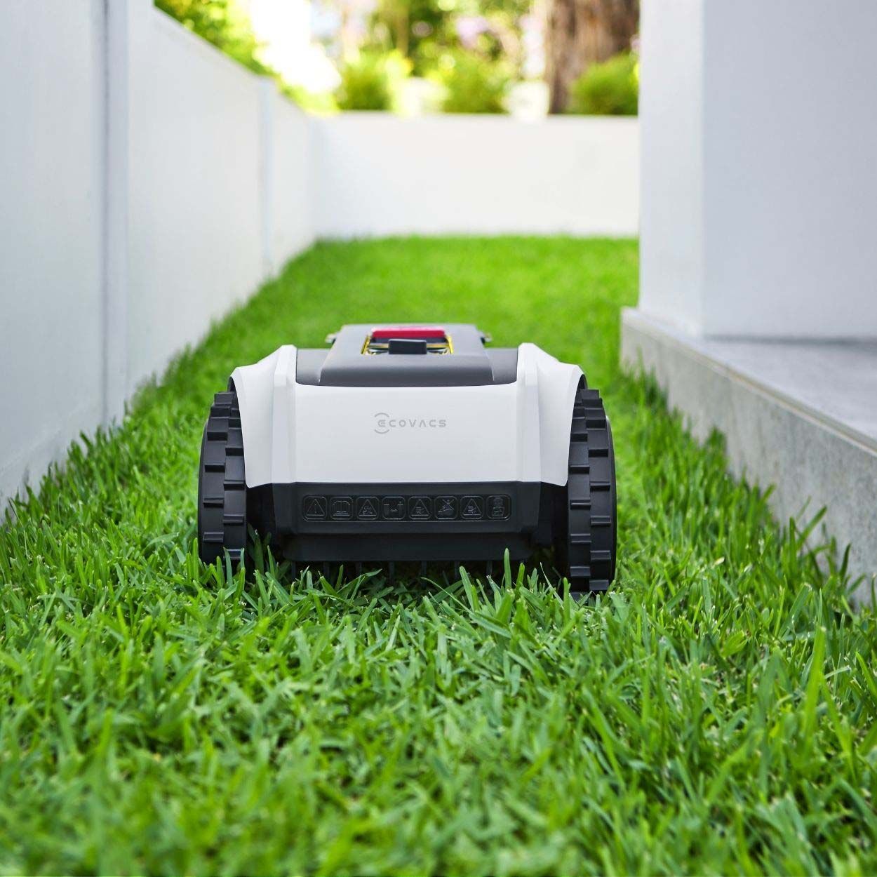 Ecovacs Goat O800 Rtk Robot Lawn Mower
