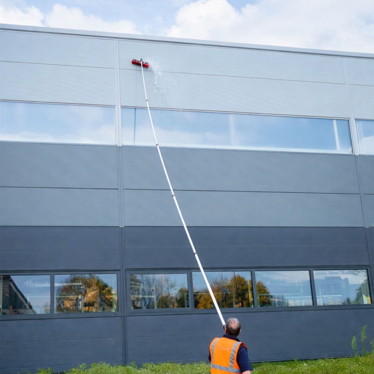 Dosco 10m Waterfed Extendable Solar Panel Brush