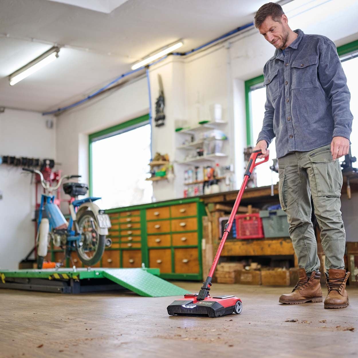 Einhell PXC 18V TE-FS 18 Cordless Sweeper - Bare Unit