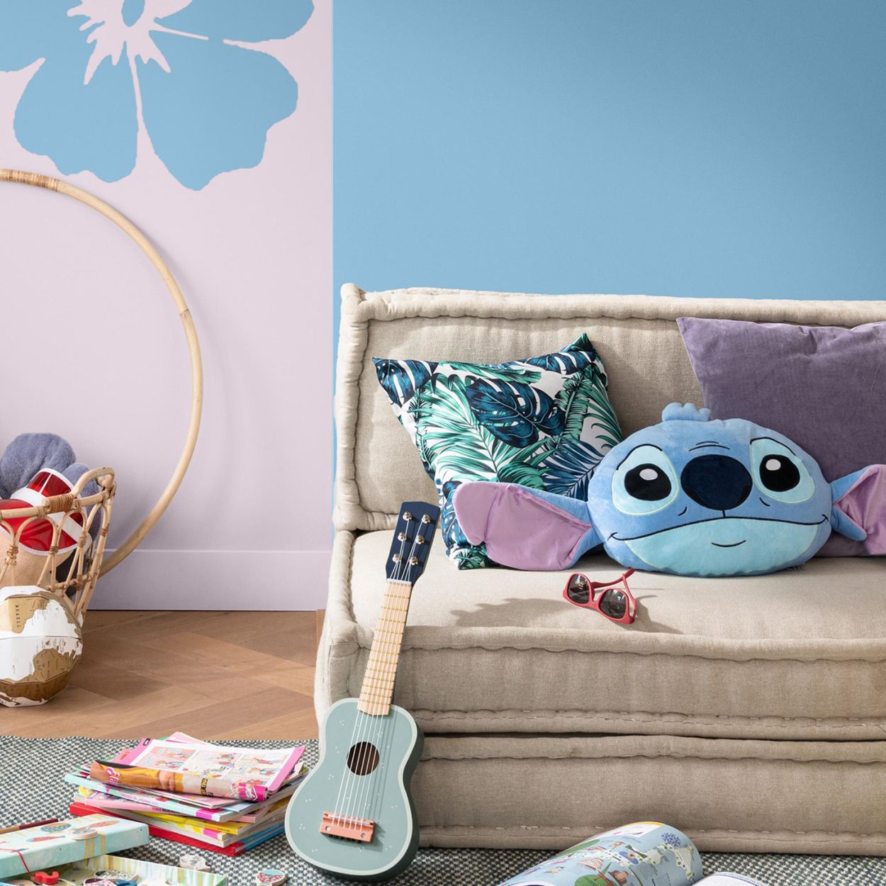 Dulux Easycare Washable & Tough Disney Stitch Exp 626 1.25L