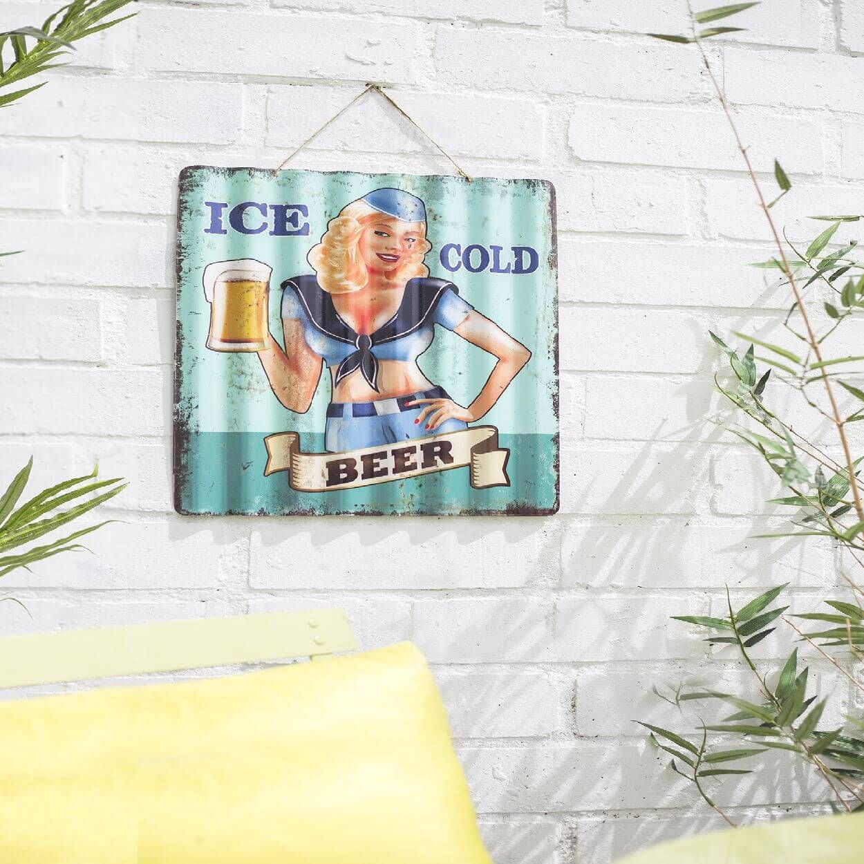 Ice Cold Beer Garden Sign