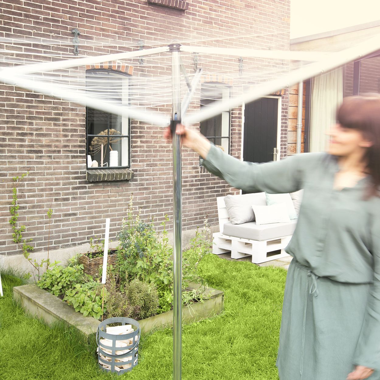 Brabantia Essential Rotary Line and concrete ground tube - 40m
