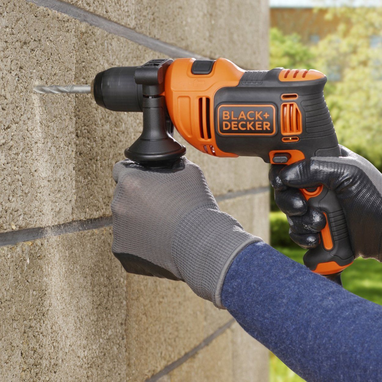 Black+Decker 710W Hammer Drill With Kitbox And Accessories