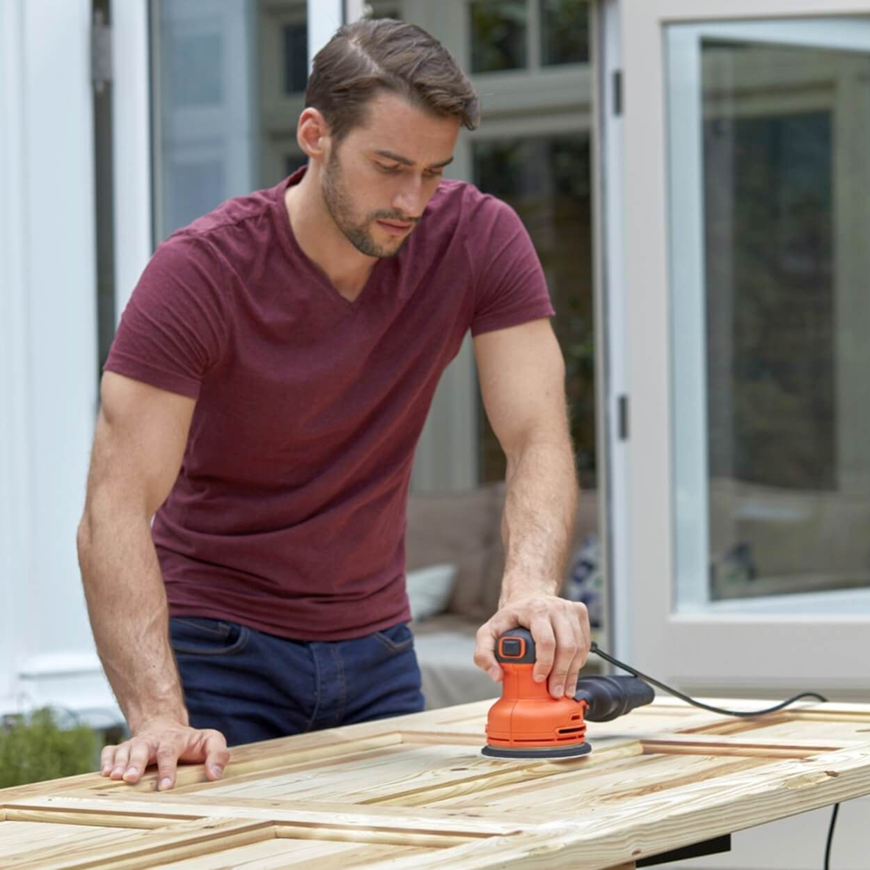 Black+Decker 230W Random Orbital Sander