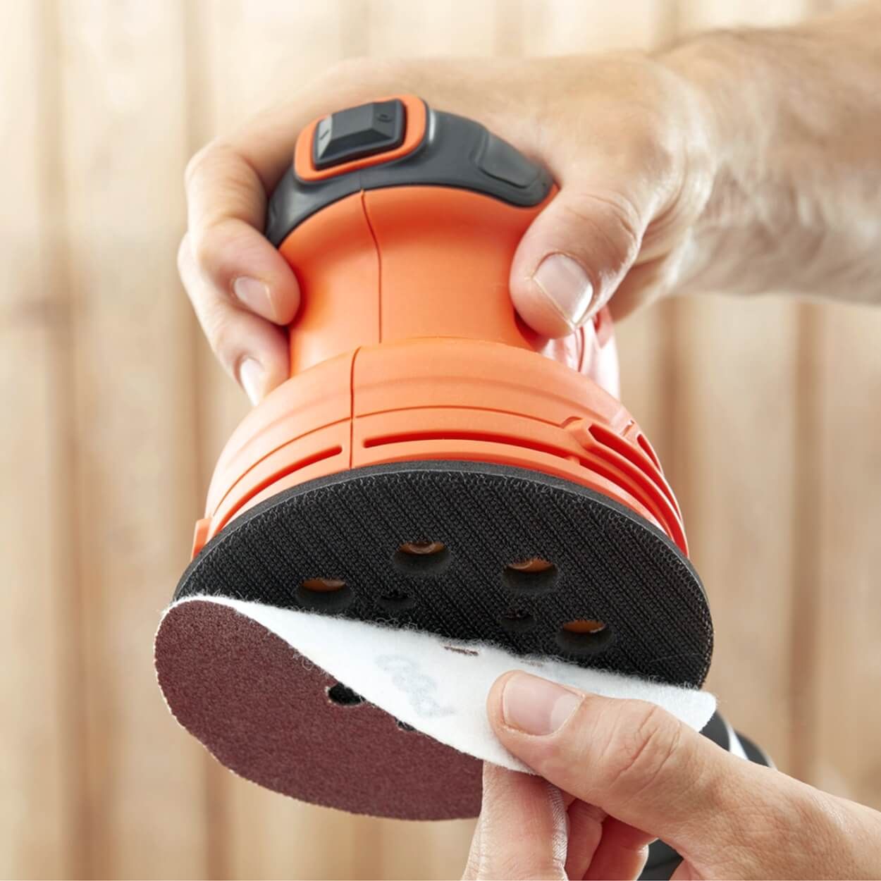 Black+Decker 230W Random Orbital Sander