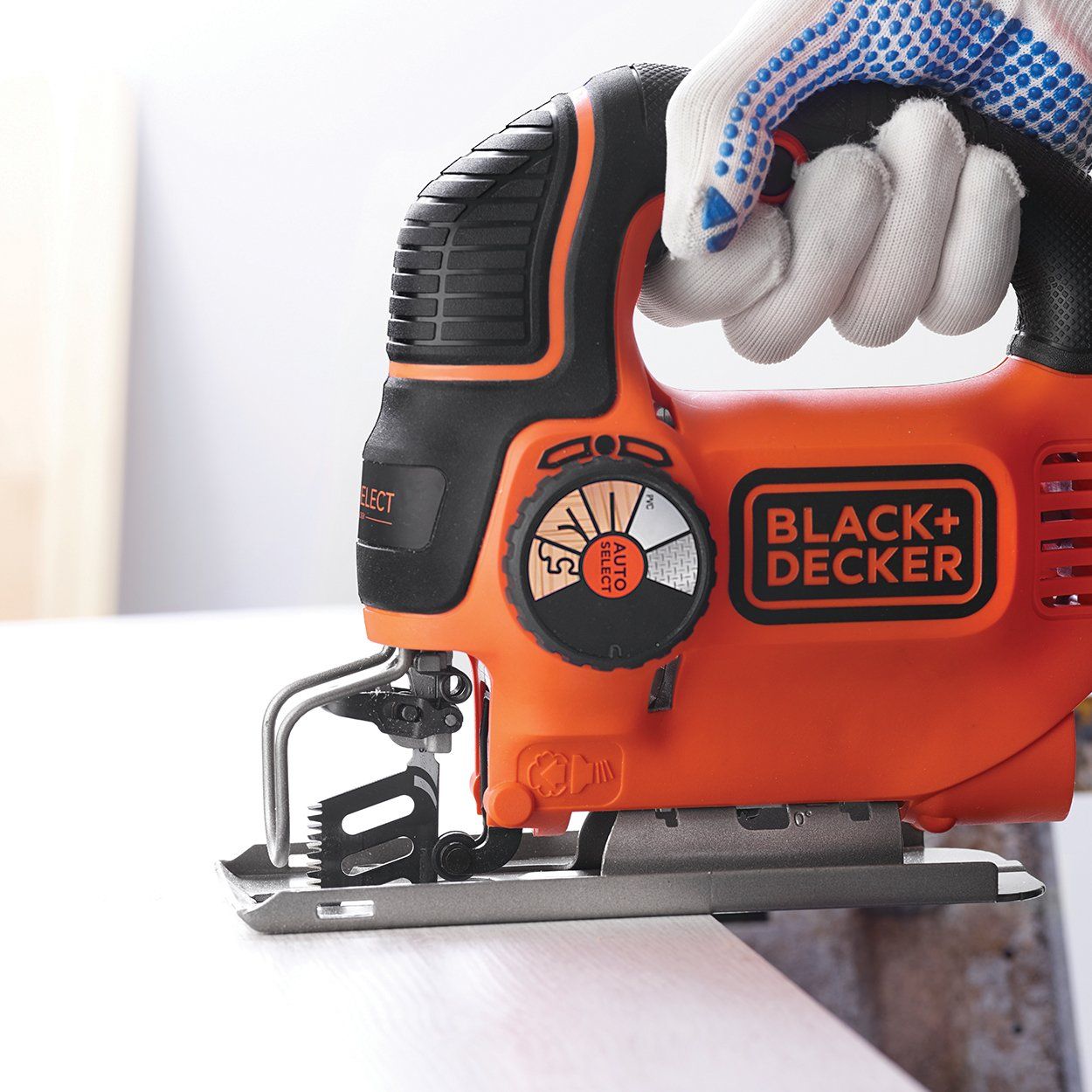 Black+Decker 550W Auto Select Pendulum Jigsaw