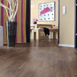 Express Floor 8mm Hampton Oak 4v 2.13sqm