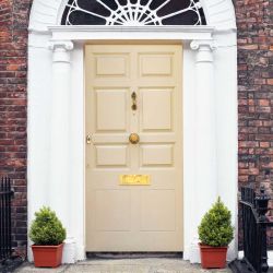 Johnstone's Exterior Gloss Cream 750ml