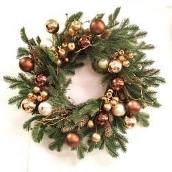 51cm Pine Wreath With Gold Berry & Bauble
