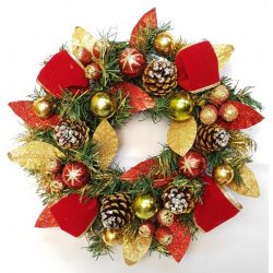 Traditional Red Wreath 30cm