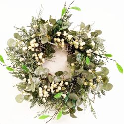 Deluxe Natural Berry Wreath 50cm