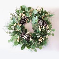 White Berry And Eucalyptus Leaf Wreath 60cm