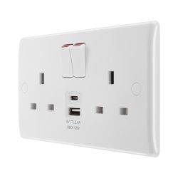 Bg Nexus White Moulded 12W Double Usb Socket A C
