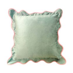 SCALLOP EDGE CUSHION